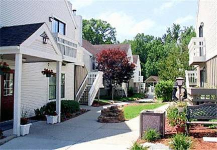 Gatehouse Suites East Lansing Kültér fotó